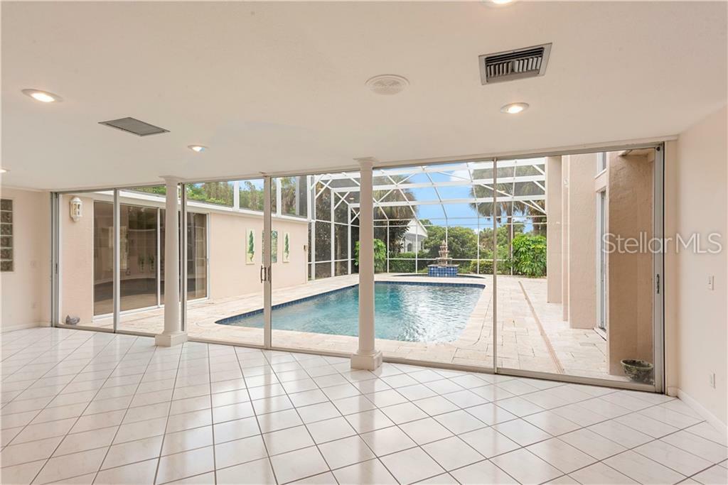 Property Photo:  8506 Bay Hill Boulevard  FL 32819 