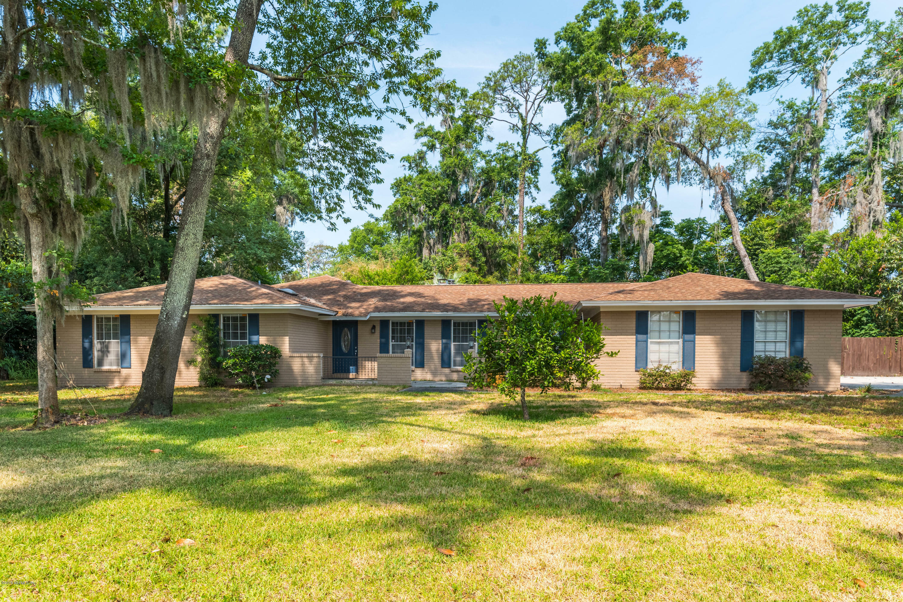 Property Photo:  2020 Foxwood Drive  FL 32073 