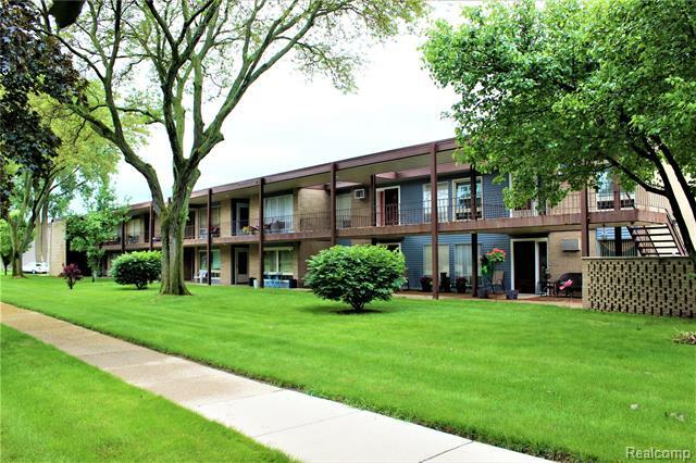 Property Photo:  15055 Hubbard #27 Street  MI 48154 