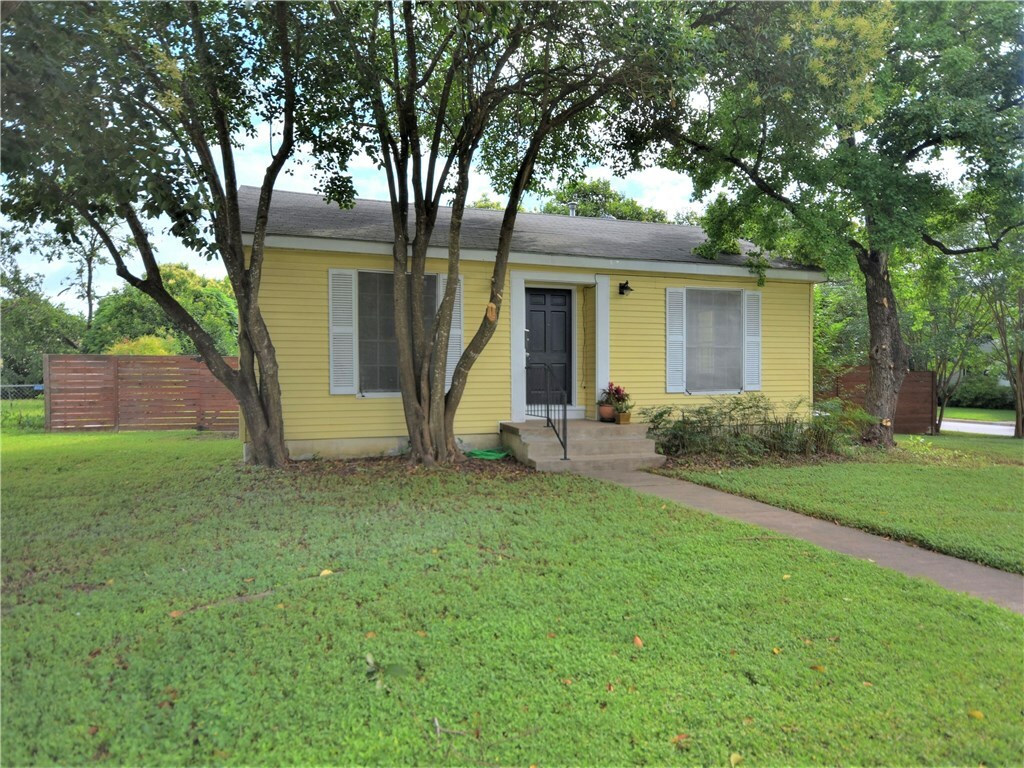 Property Photo:  2100 Payne Avenue  TX 78757 