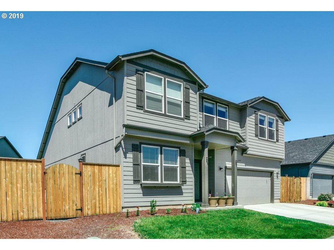 Property Photo: 1278 McCarty Way OR 97402