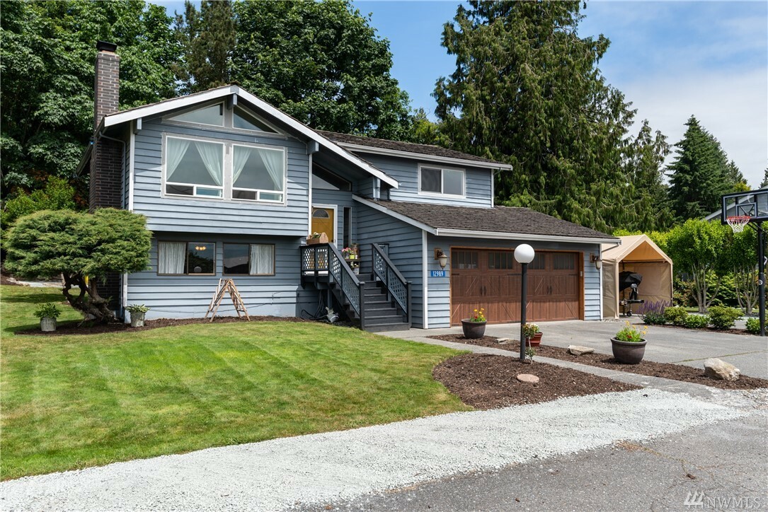 Property Photo:  12989 N Ovenell Lane  WA 98233 