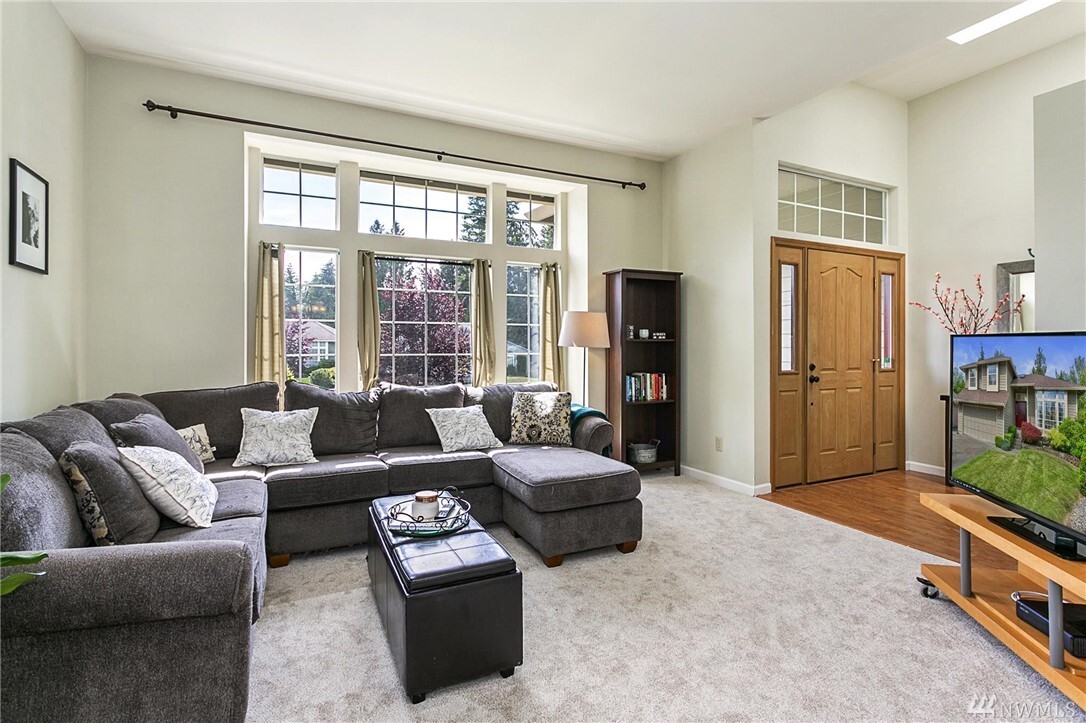 Property Photo:  5521 148th St SE  WA 98208 