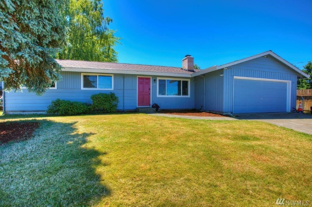 Property Photo: 14401 SE 270th Place WA 98042