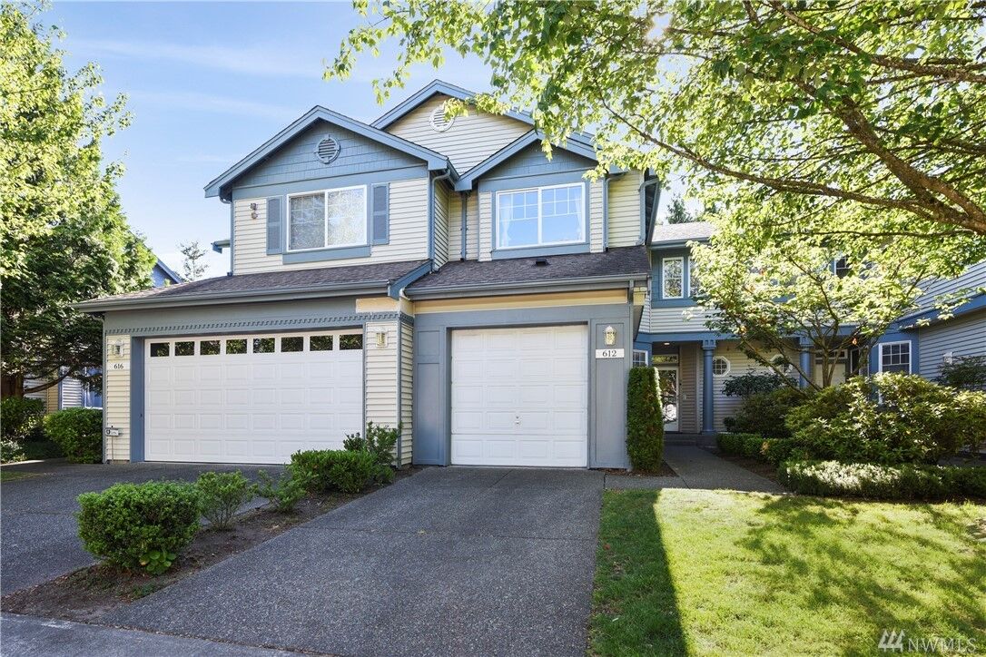 Property Photo:  612 Chelan Place NE  WA 98059 