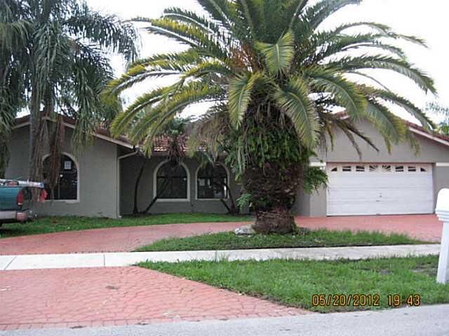 Property Photo:  