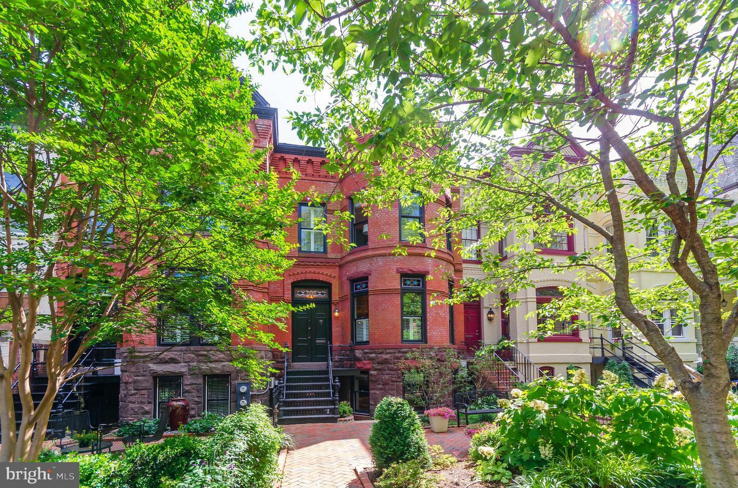 Property Photo: 1007 Massachusetts Avenue NE DC 20002
