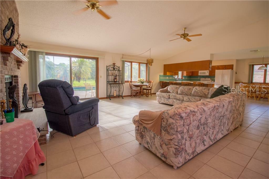 Property Photo:  2507 Hempel Avenue  FL 34786 