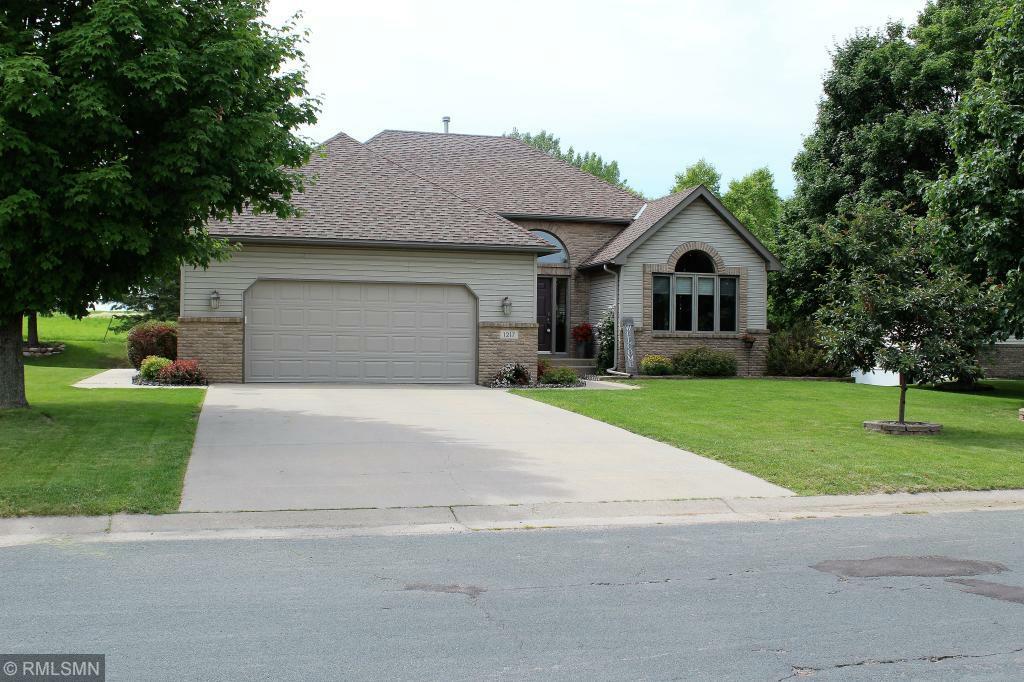 Property Photo:  1217 Lakeview Parkway  MN 55313 