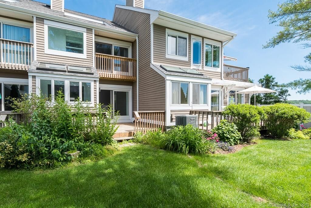 Property Photo: 80 Seaview Terrace 31 CT 06437