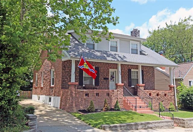 Property Photo:  329 Madison Avenue   63119 
