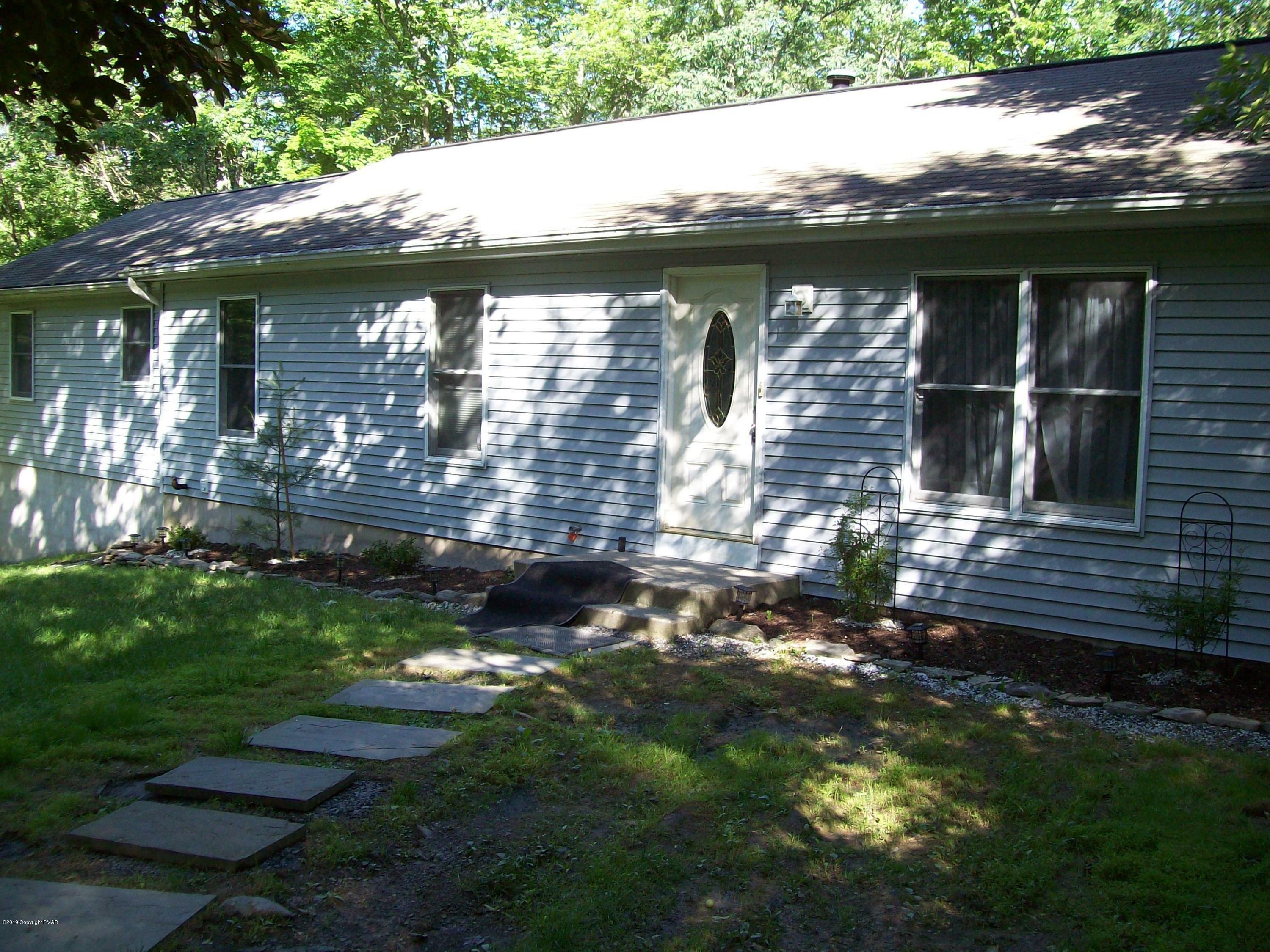 Property Photo:  116 Howard Dr  PA 18302 