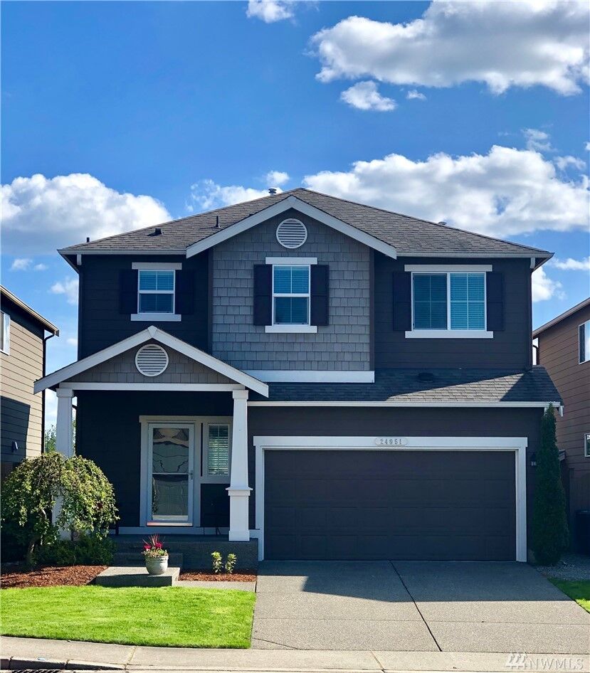 Property Photo:  24051 SE 263rd Place  WA 98038 