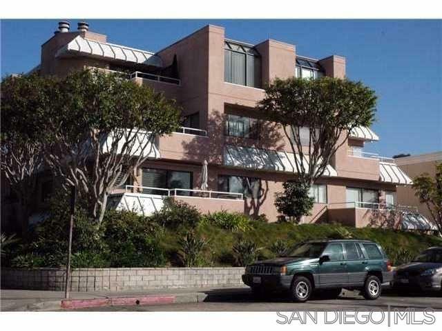 Property Photo: 1115 Pearl Street 6 CA 92037