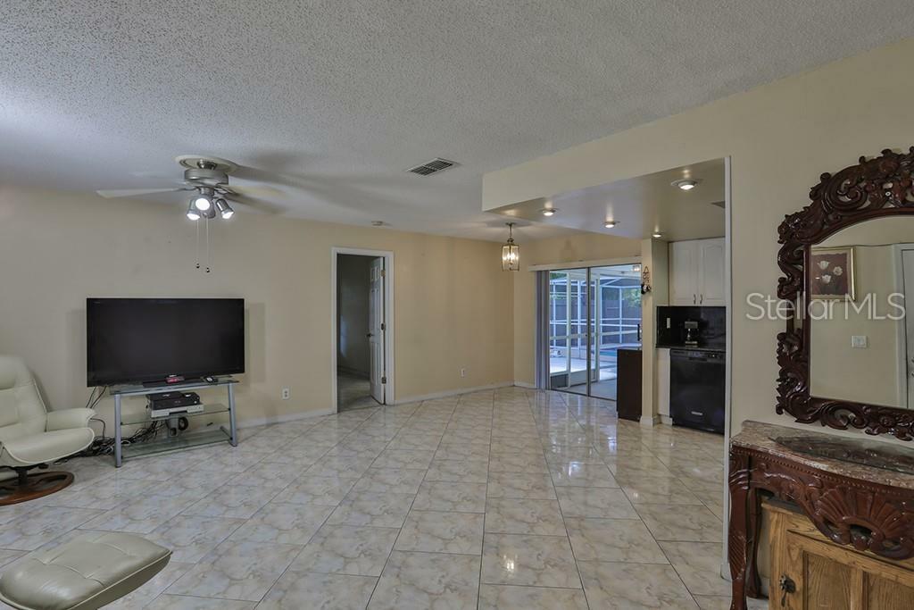 Property Photo:  17817 Cranbrook Drive  FL 33549 