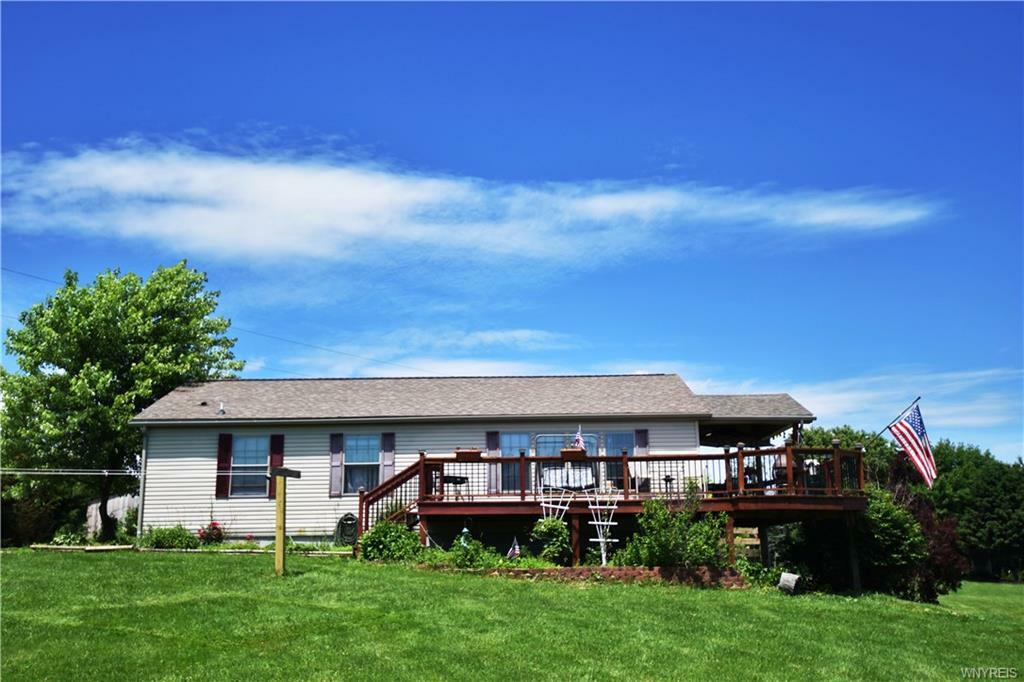 Property Photo: 9378 County Road 3 NY 14065