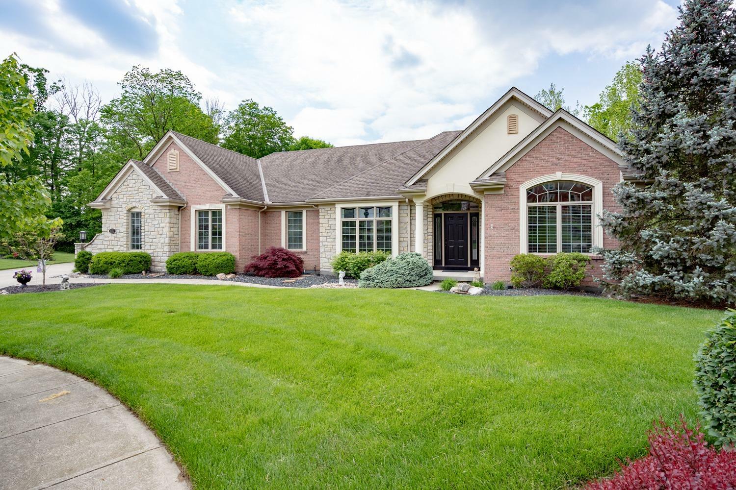 Property Photo: 6102 Garden View Court OH 45247