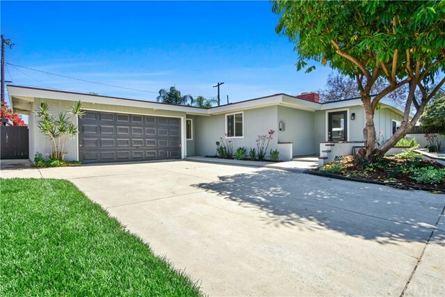 Property Photo:  2006 E Union Avenue  CA 92831 