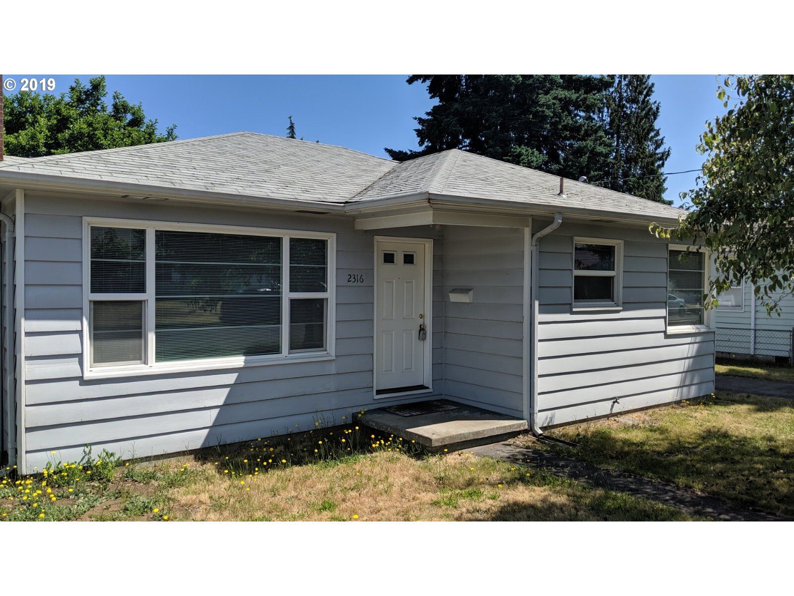 Property Photo:  2316 E 28th St  WA 98661 