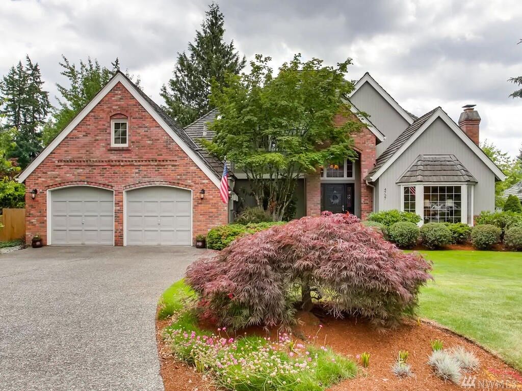 Property Photo:  4727  241st Avenue SE  WA 98029 