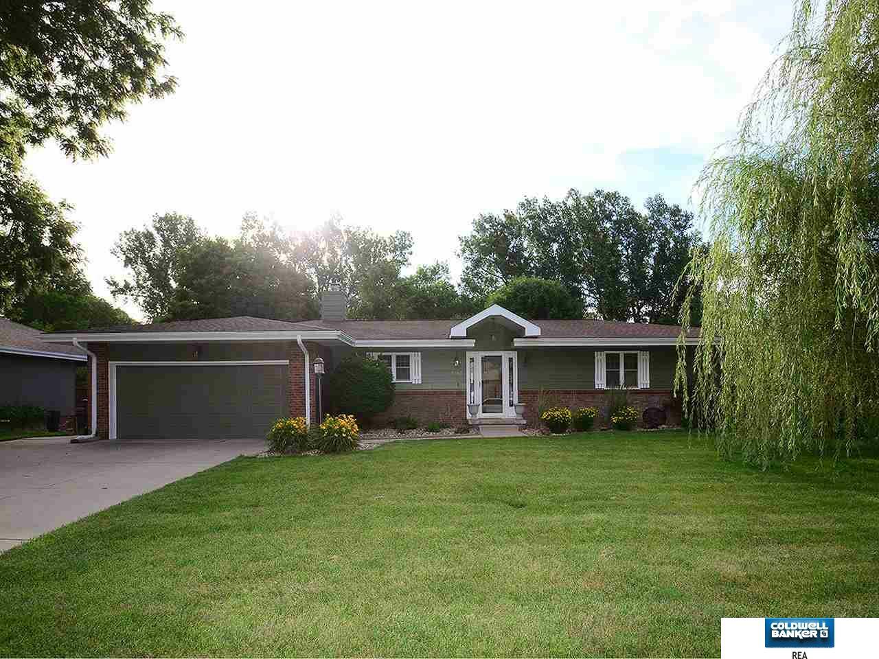 Property Photo: 1043 S 217th NE 68022