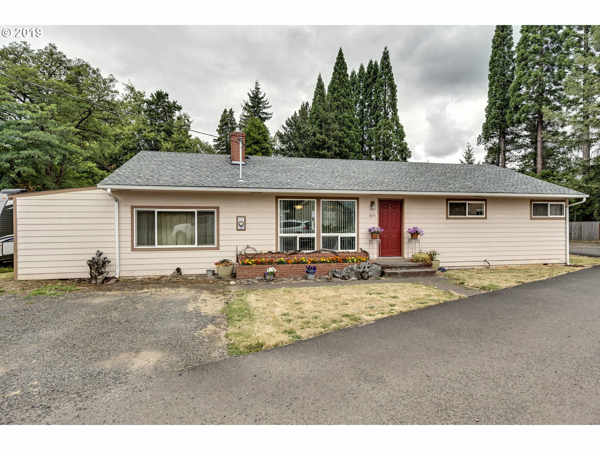 Property Photo:  1855 SE Cornelius Pass Rd  OR 97123 