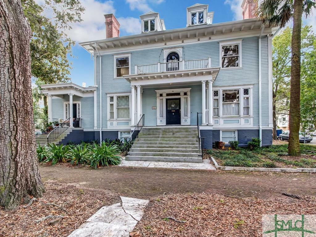 Property Photo: 121 W Hall Street B GA 31401