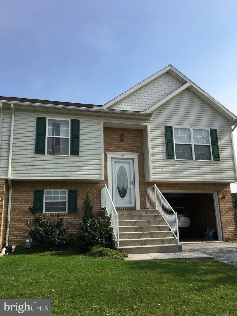Property Photo: 95 Curtis Drive PA 17350