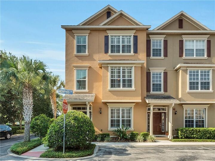 Property Photo: 301 Memphis Circle FL 32746