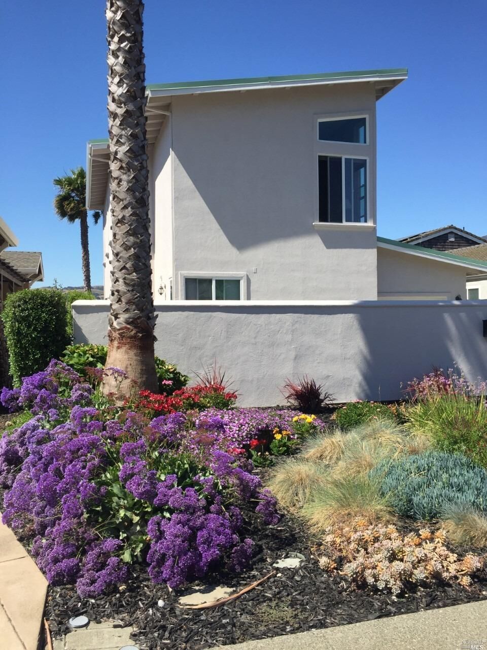 Property Photo:  970 West K Street  CA 94510 