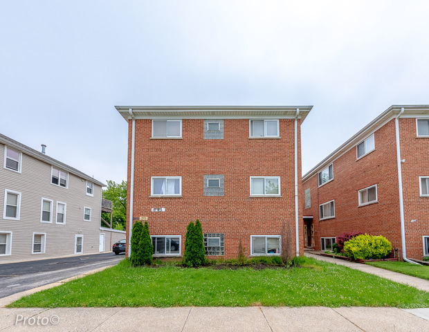 Property Photo: 131 50th Avenue IL 60104