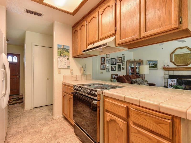 Property Photo:  9125 La Maison Circle  CA 95829 