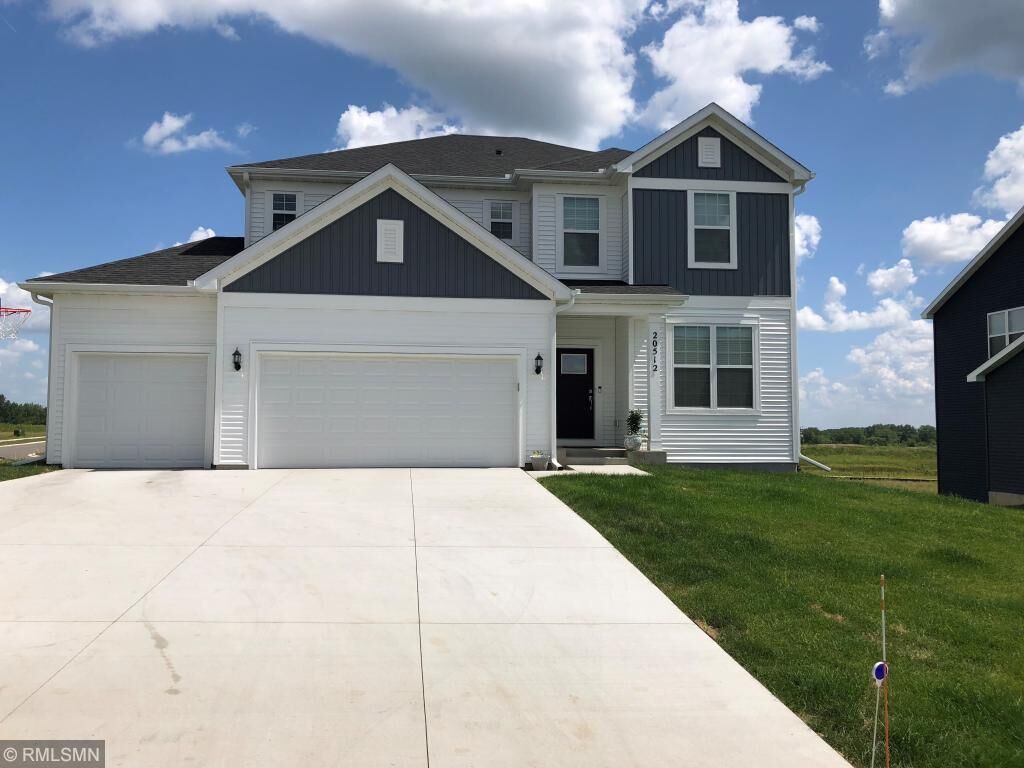 Property Photo:  2715 Isabelle Drive  MN 55386 