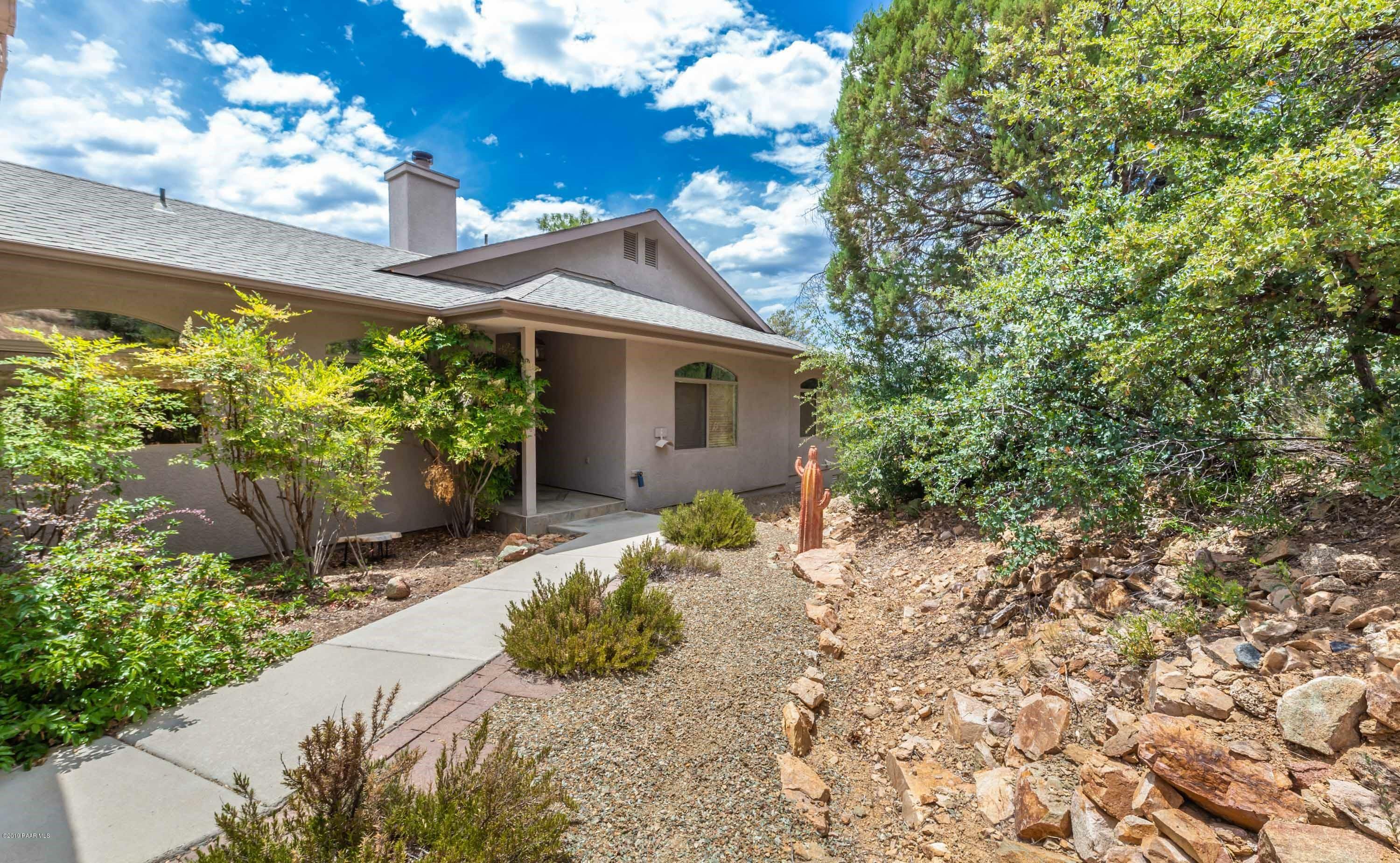 Property Photo:  2388 Oakwood Drive  AZ 86305 