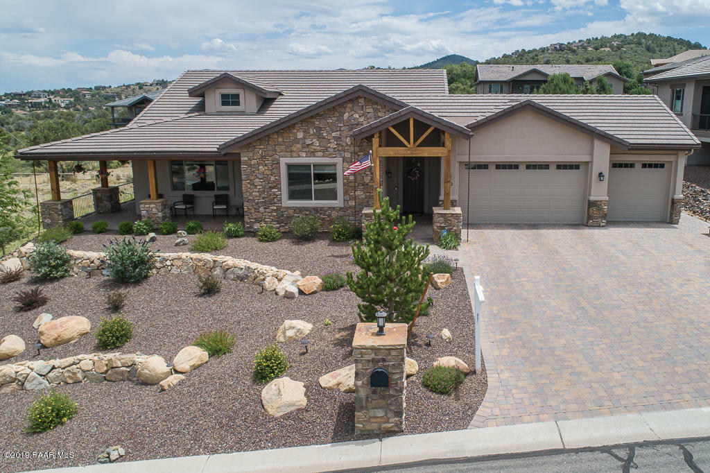 Property Photo:  893 Canyon Breeze Court  AZ 86303 