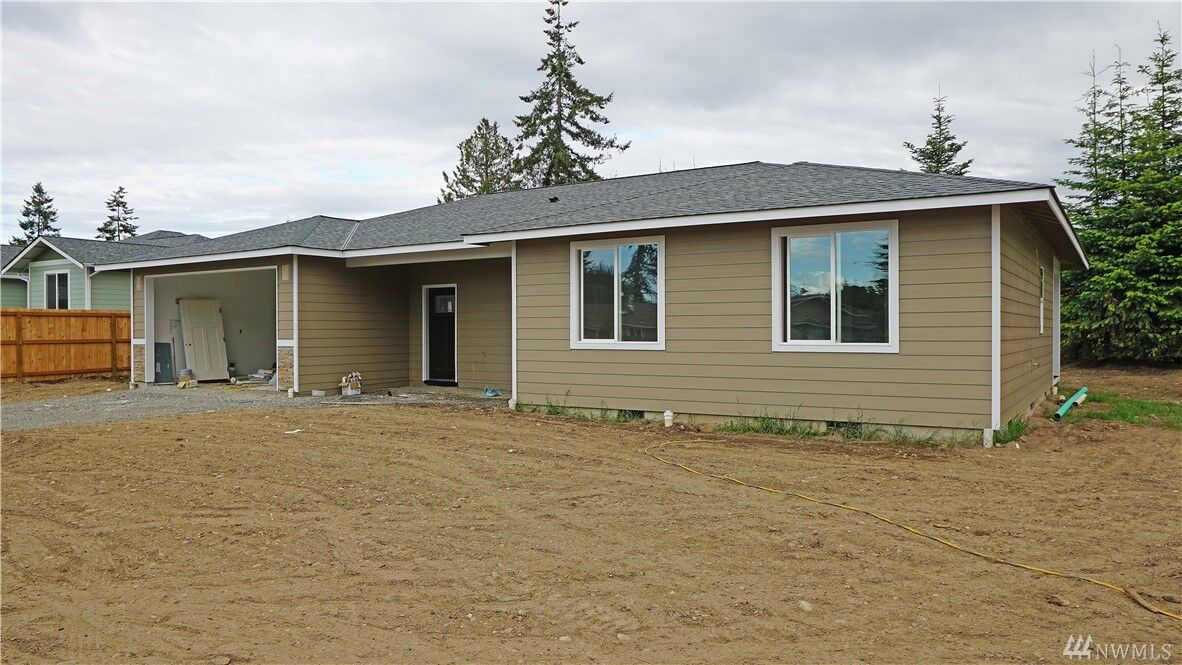 Property Photo: 1015 O St WA 98363