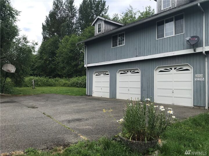 Property Photo: 1105 Bryant Rd WA 98294