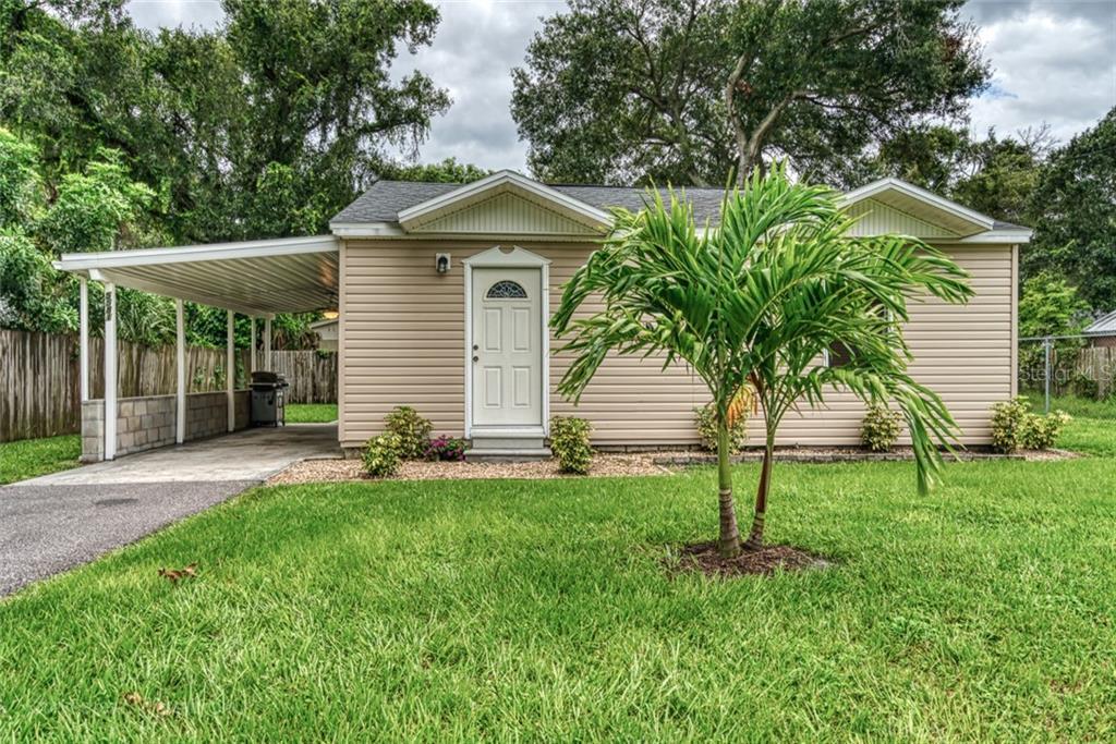 Property Photo: 5581 42nd Street N FL 33714