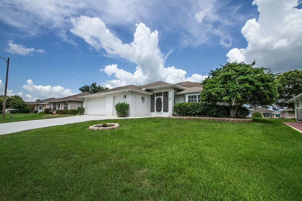 Property Photo:  11008 Twosome Drive  FL 33576 