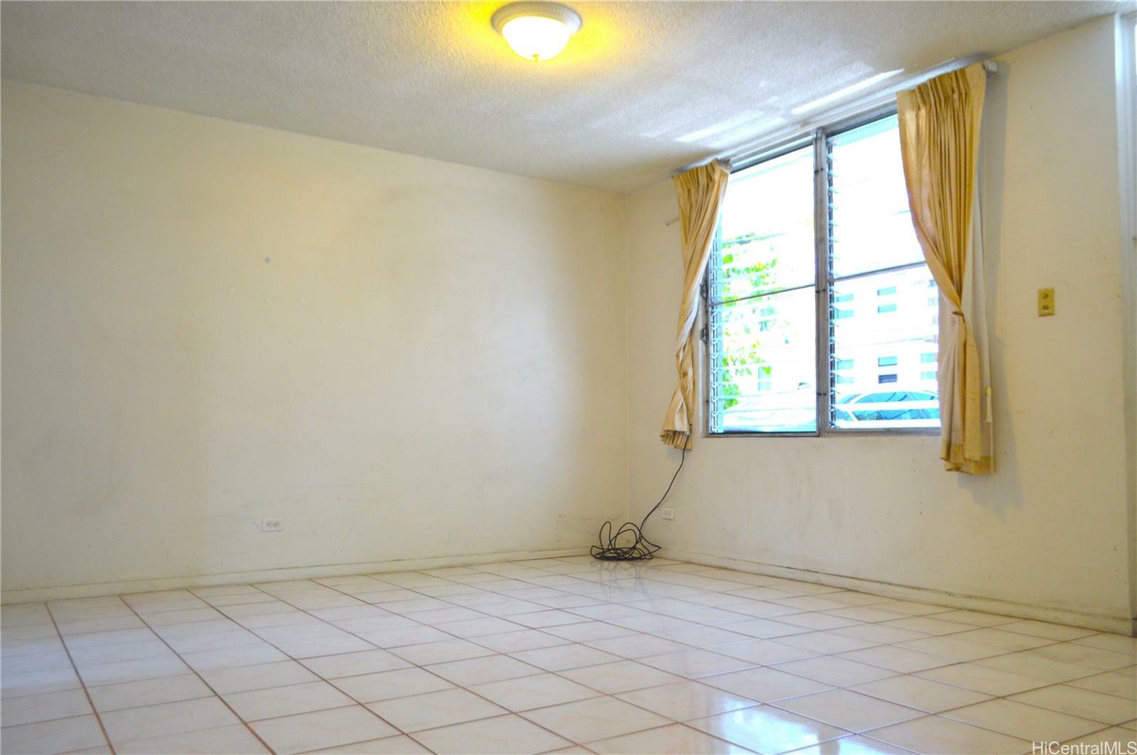 Property Photo:  1525 Pensacola Street 101  HI 96822 