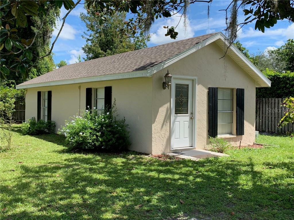 Property Photo:  18306 State Road 44 A  FL 32736 