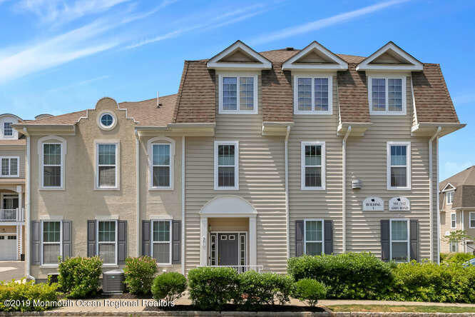 Property Photo:  501 Abby Road  NJ 07748 