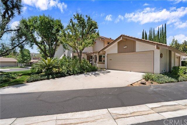 Property Photo:  5535 Via Dos Cerros  CA 92507 