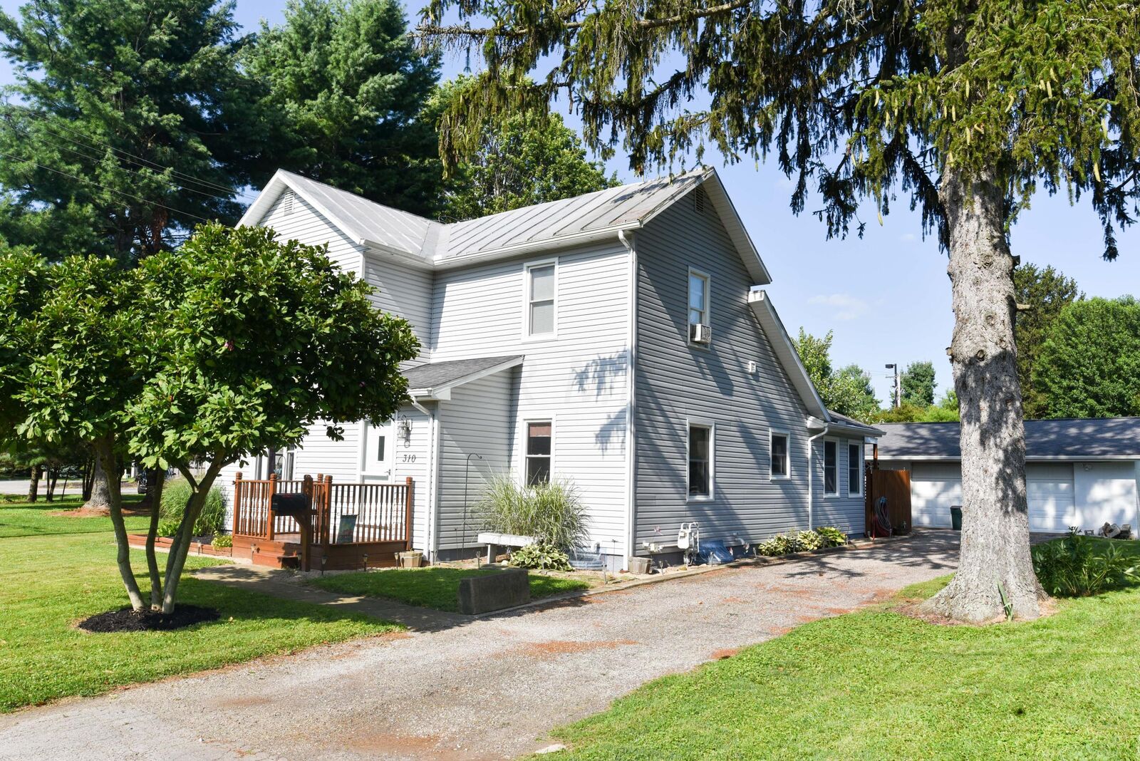 Property Photo: 310 Bank Street OH 43338