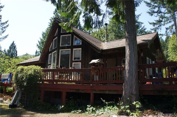 Property Photo: 313784 Highway 101 WA 98320