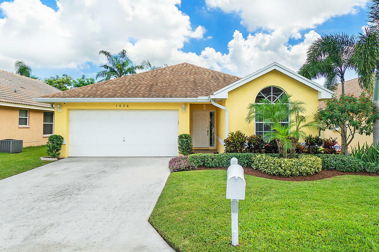 Property Photo:  1026 Fairfax Circle W  FL 33436 