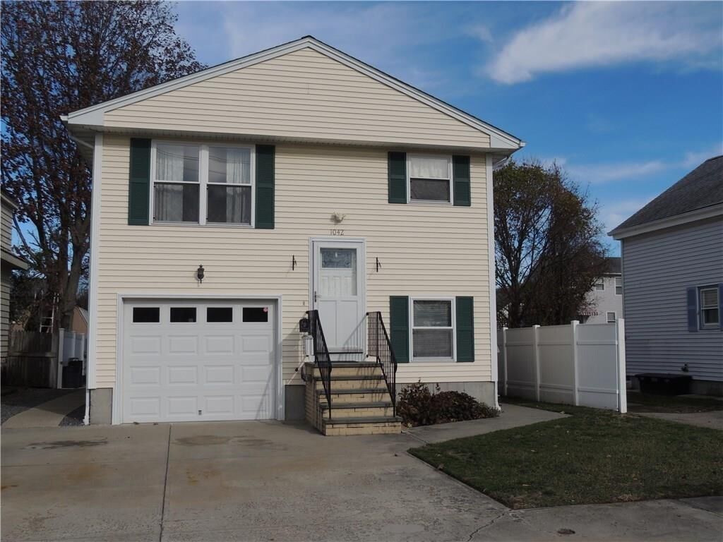Property Photo:  1042 Waterman Av  RI 02914 