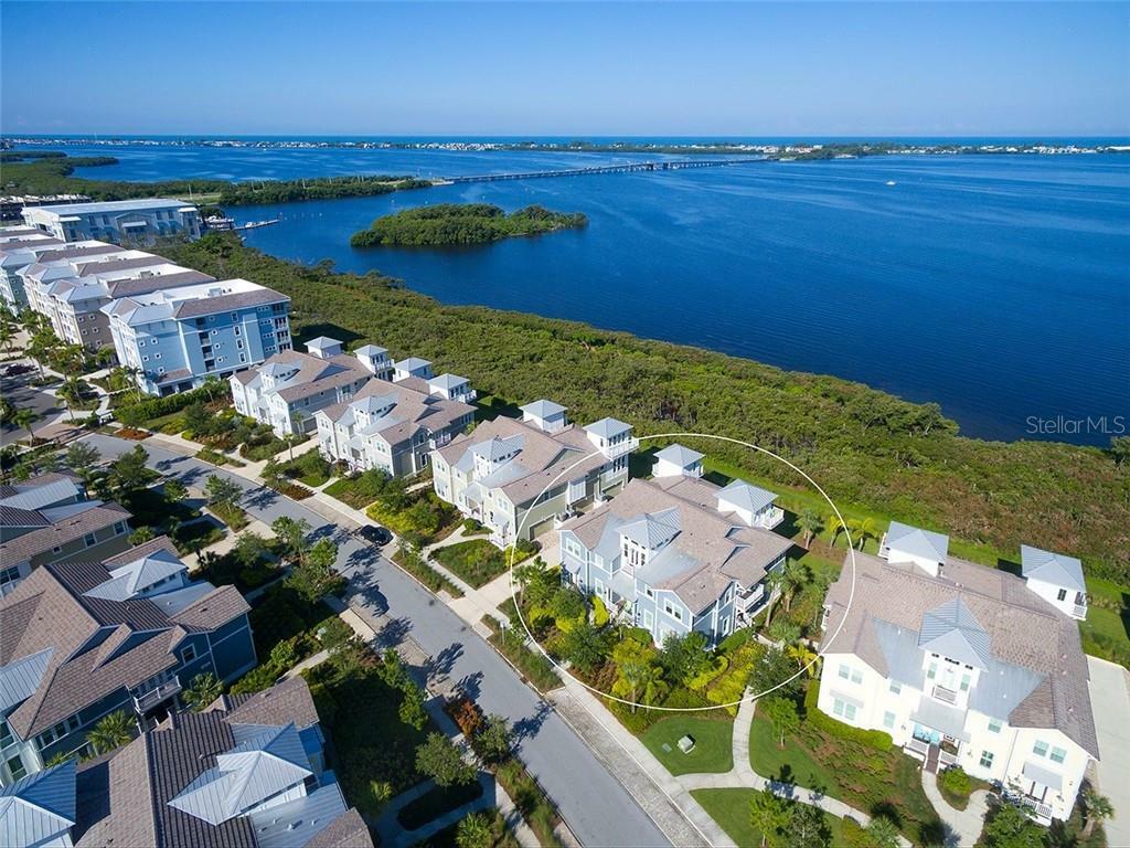 Property Photo: 358 Compass Point Drive 101 FL 34209