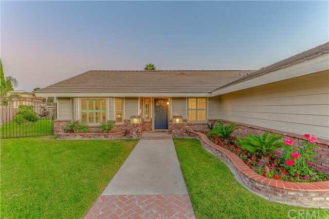 Property Photo:  237 N Evelyn Drive  CA 92805 