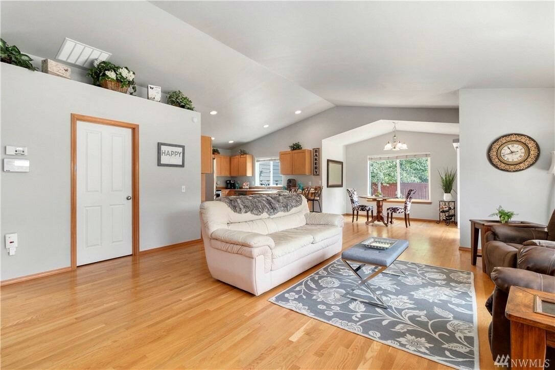 Property Photo: 13830 247th Ave SE WA 98272